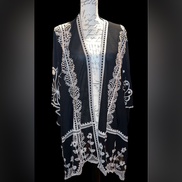 TORRID OVERTHROW - Picture 3 of 5